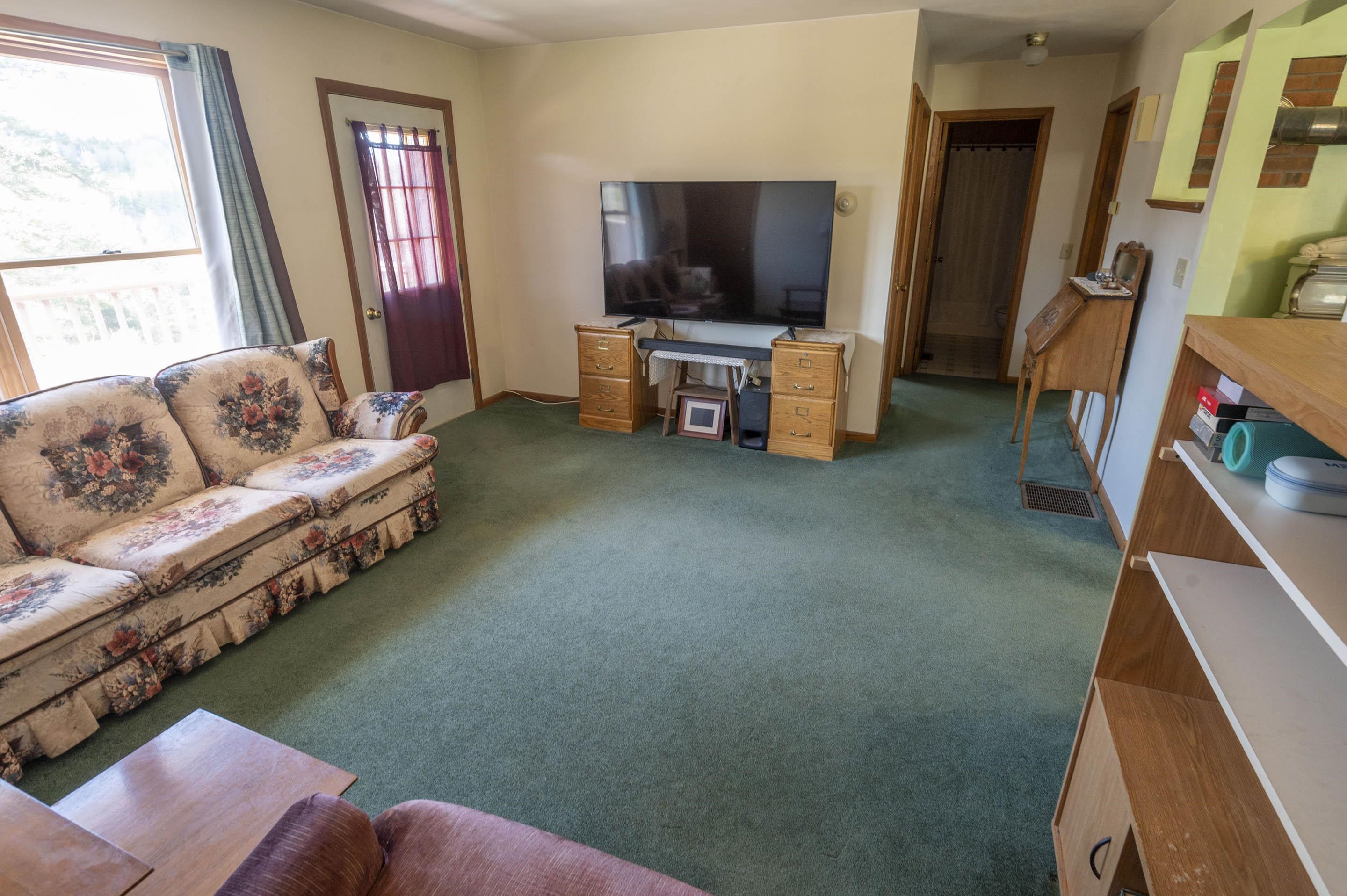 246 Gray Road Plainfield, VT 05667 - Photo 16 of 56