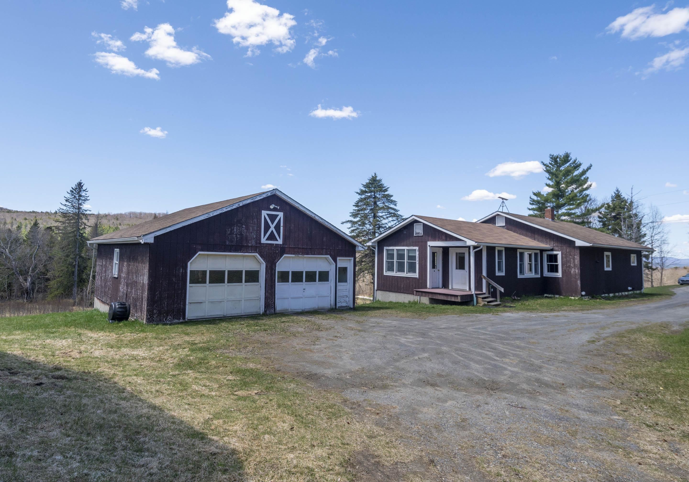 246 Gray Road Plainfield, VT 05667 - Photo 2 of 56