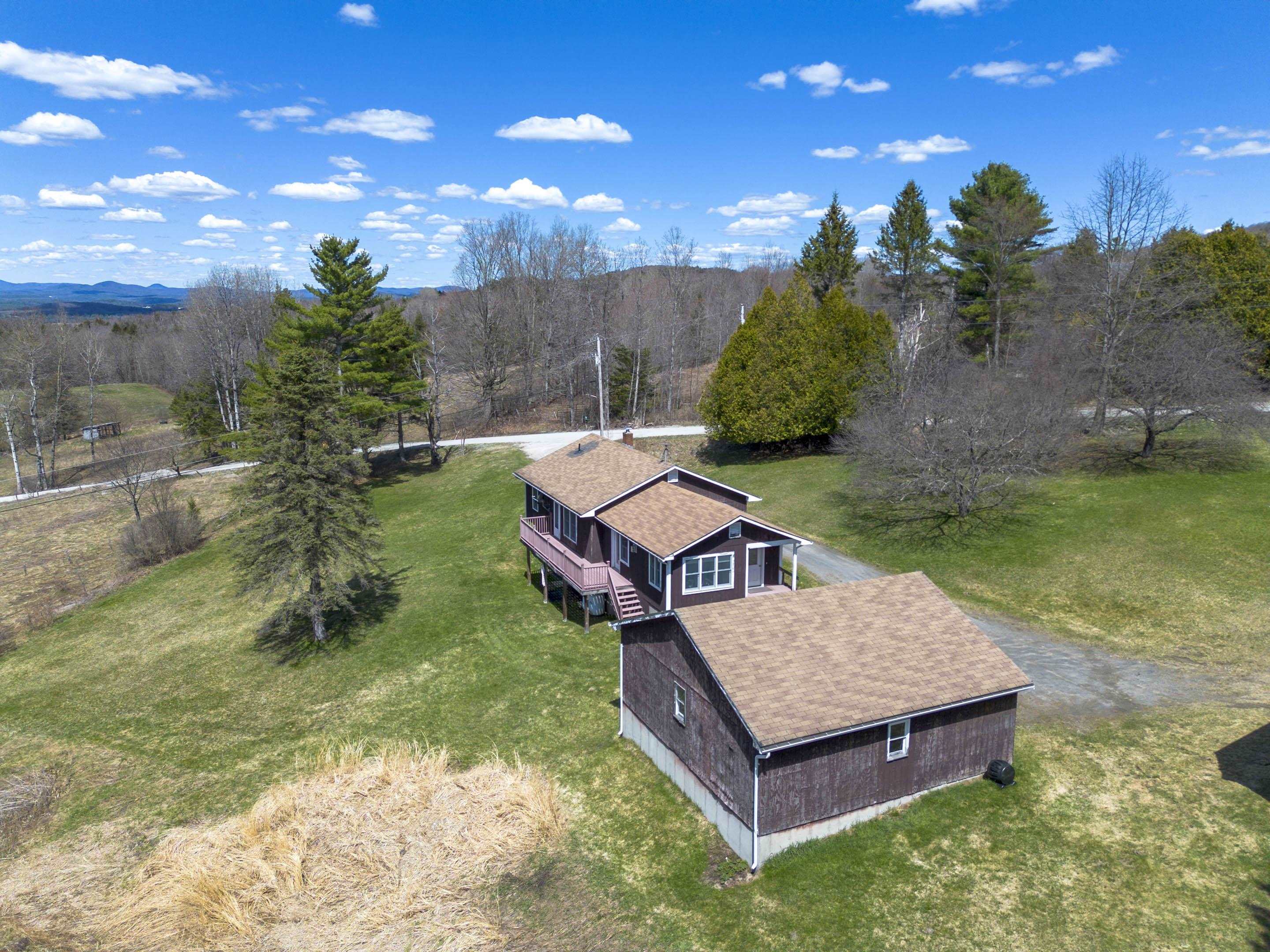 246 Gray Road Plainfield, VT 05667 - Photo 4 of 56
