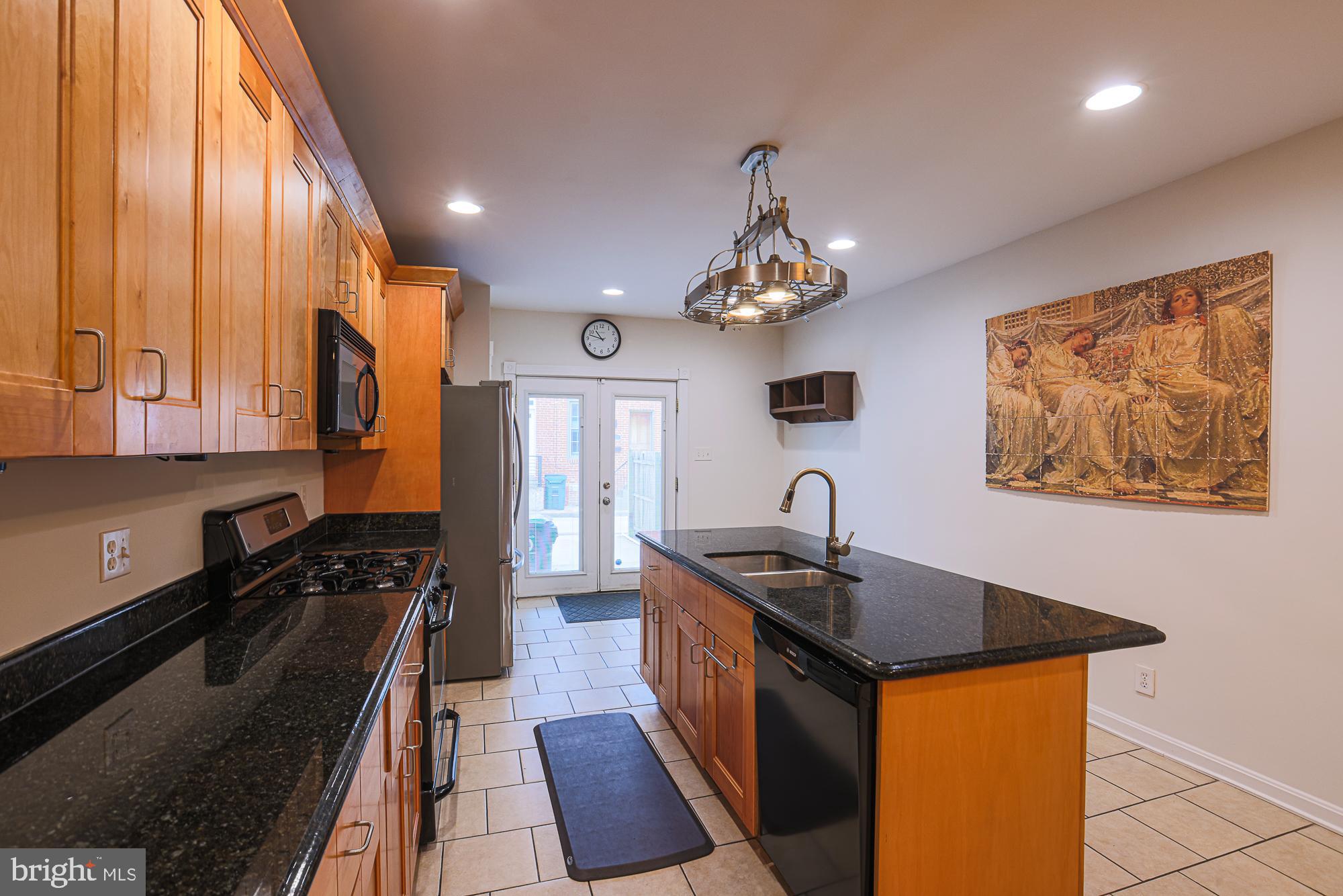 1613 South Charles Street Baltimore, MD 21230 - Photo 14 of 47 Kitchen