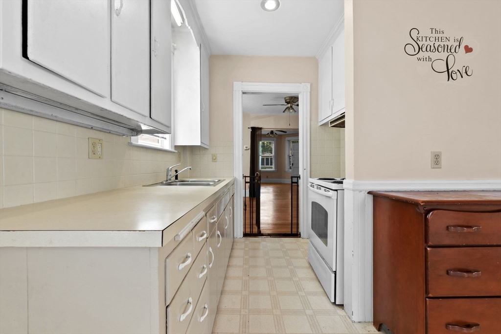 92-94 Newton Avenue Lynn, MA 01905 - Photo 12 of 24