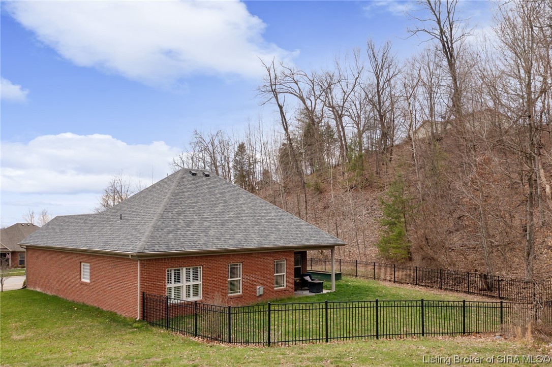 209 Christa Lynn Road New Albany, IN 47150 - Photo 6 of 23 Gallery Image 6