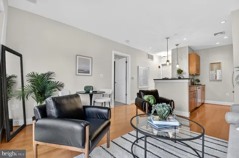 $389,000 | 5201 Wisconsin Avenue Northwest, Unit 308, Washington, DC 20015