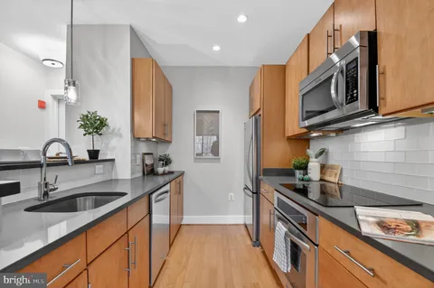 $389,000 | 5201 Wisconsin Avenue Northwest, Unit 308, Washington, DC 20015