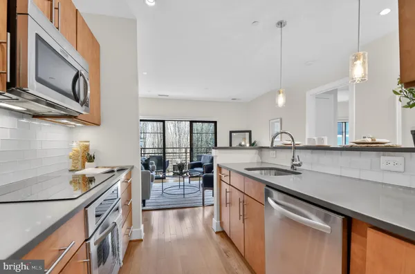 $389,000 | 5201 Wisconsin Avenue Northwest, Unit 308, Washington, DC 20015