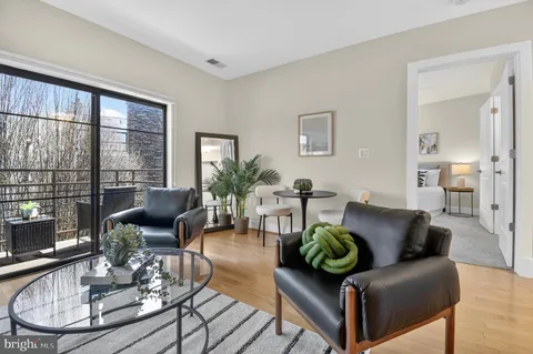 $389,000 | 5201 Wisconsin Avenue Northwest, Unit 308, Washington, DC 20015