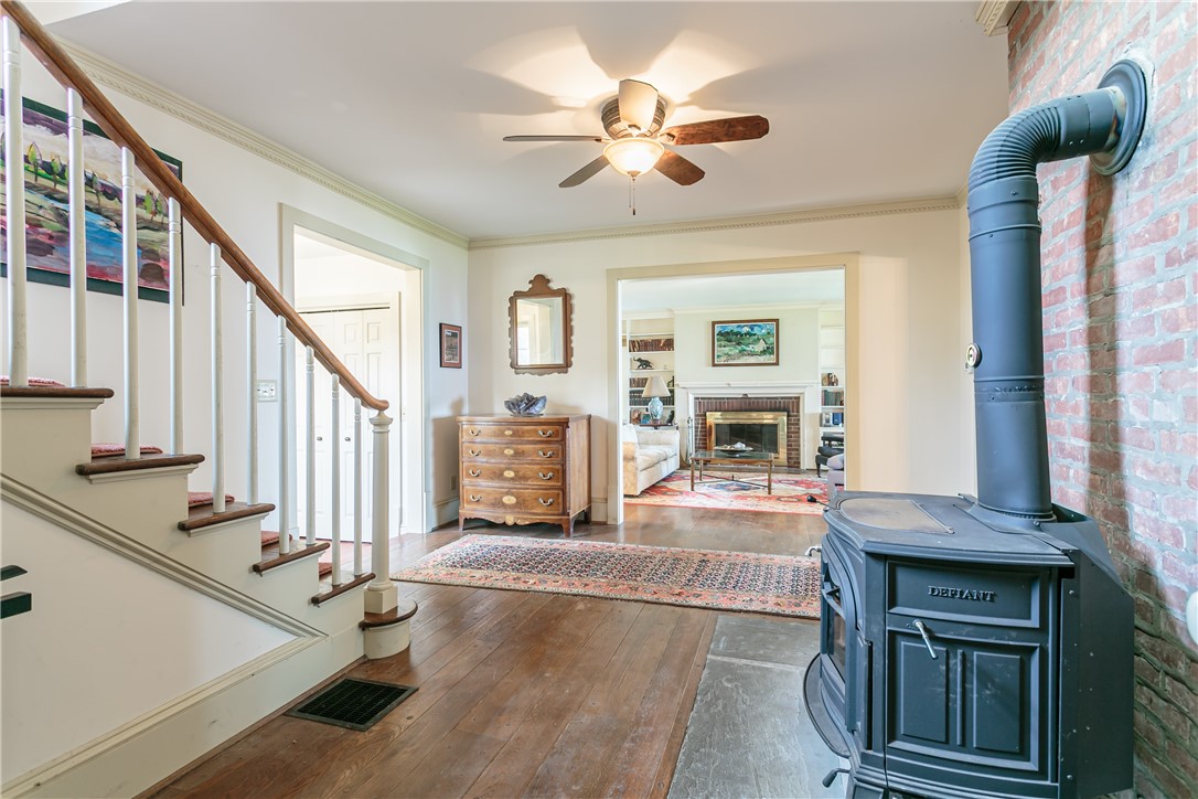 910 Lake Road Webster, NY 14580 - Photo 13 of 45