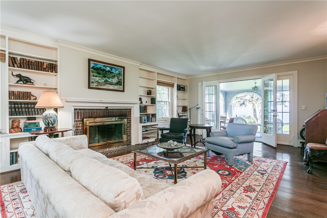 910 Lake Road Webster, NY 14580 - Photo 14 of 45