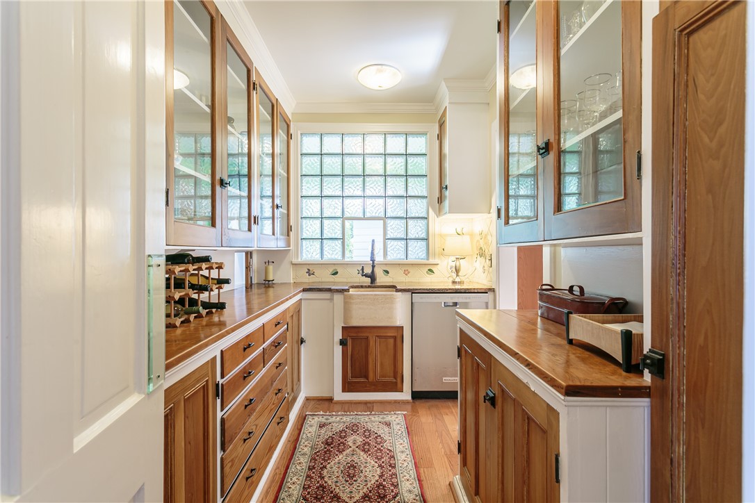 910 Lake Road Webster, NY 14580 - Photo 20 of 45