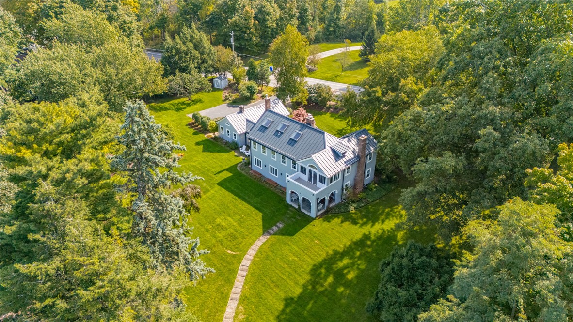 910 Lake Road Webster, NY 14580 - Photo 3 of 45