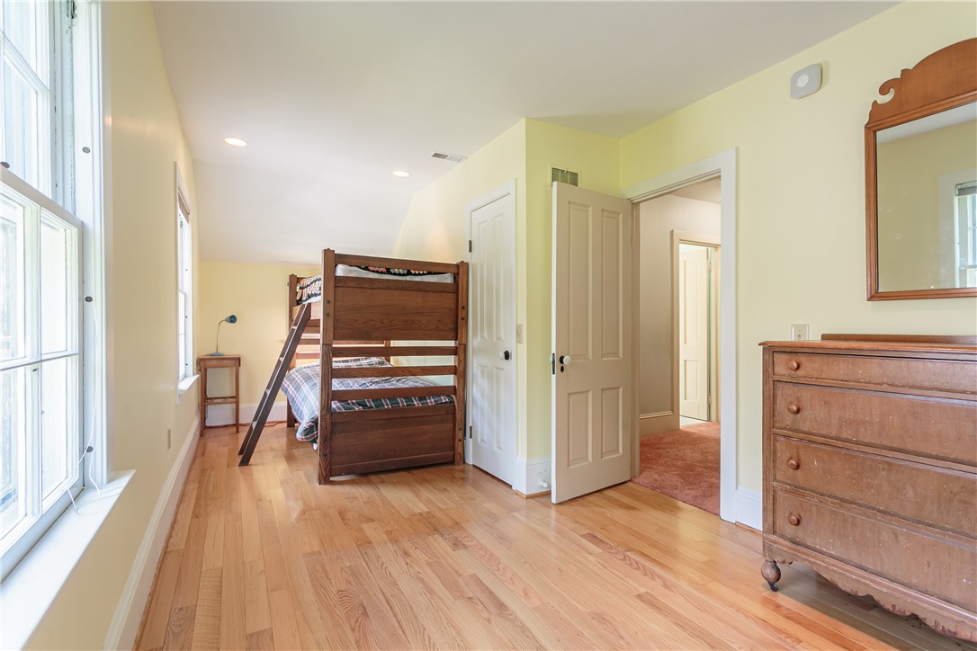 910 Lake Road Webster, NY 14580 - Photo 38 of 45