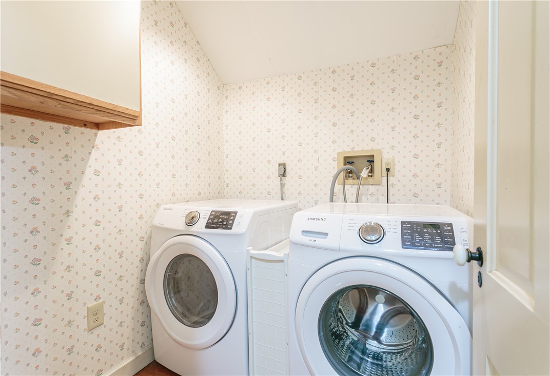 910 Lake Road Webster, NY 14580 - Photo 39 of 45