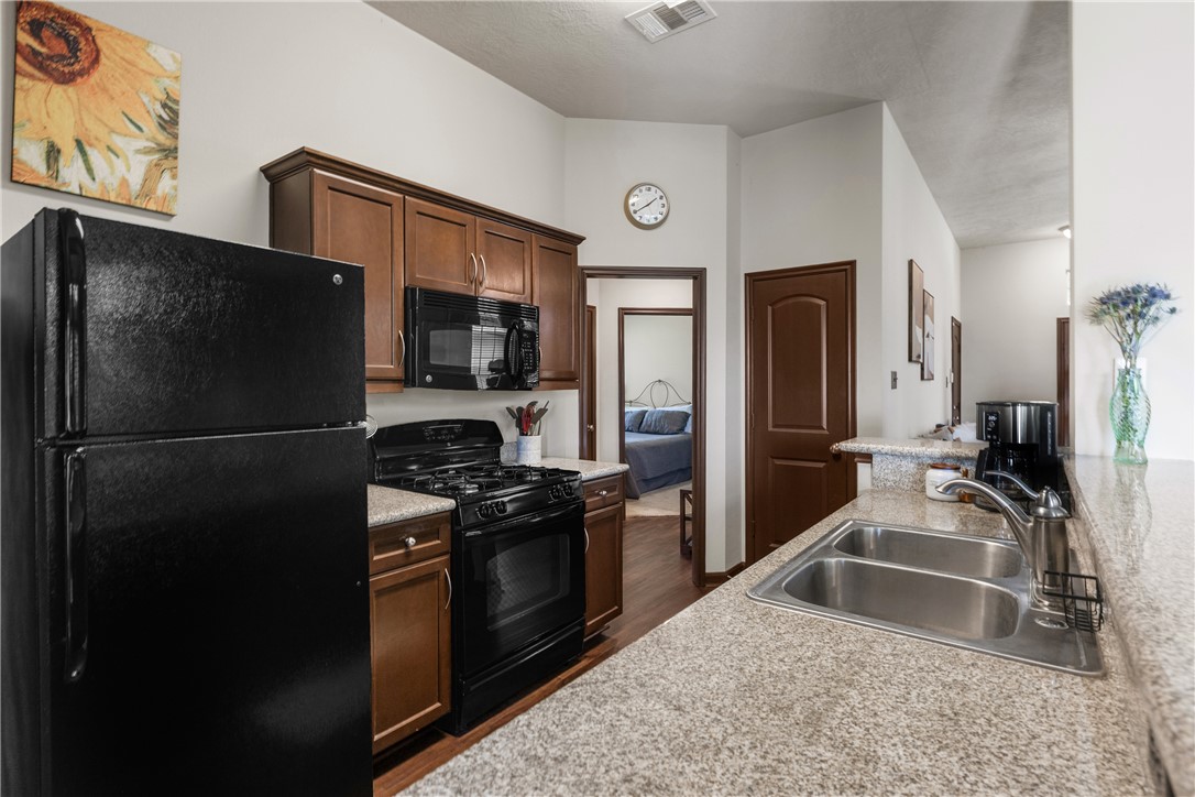 2025 Positano Loop Bryan, TX 77808 - Photo 8 of 26