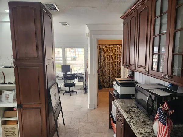 $350,000 | 2501 Gulf Drive North, Unit 103, Bradenton Beach, FL 34217