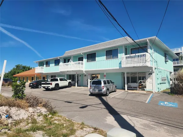 $350,000 | 2501 Gulf Drive North, Unit 103, Bradenton Beach, FL 34217