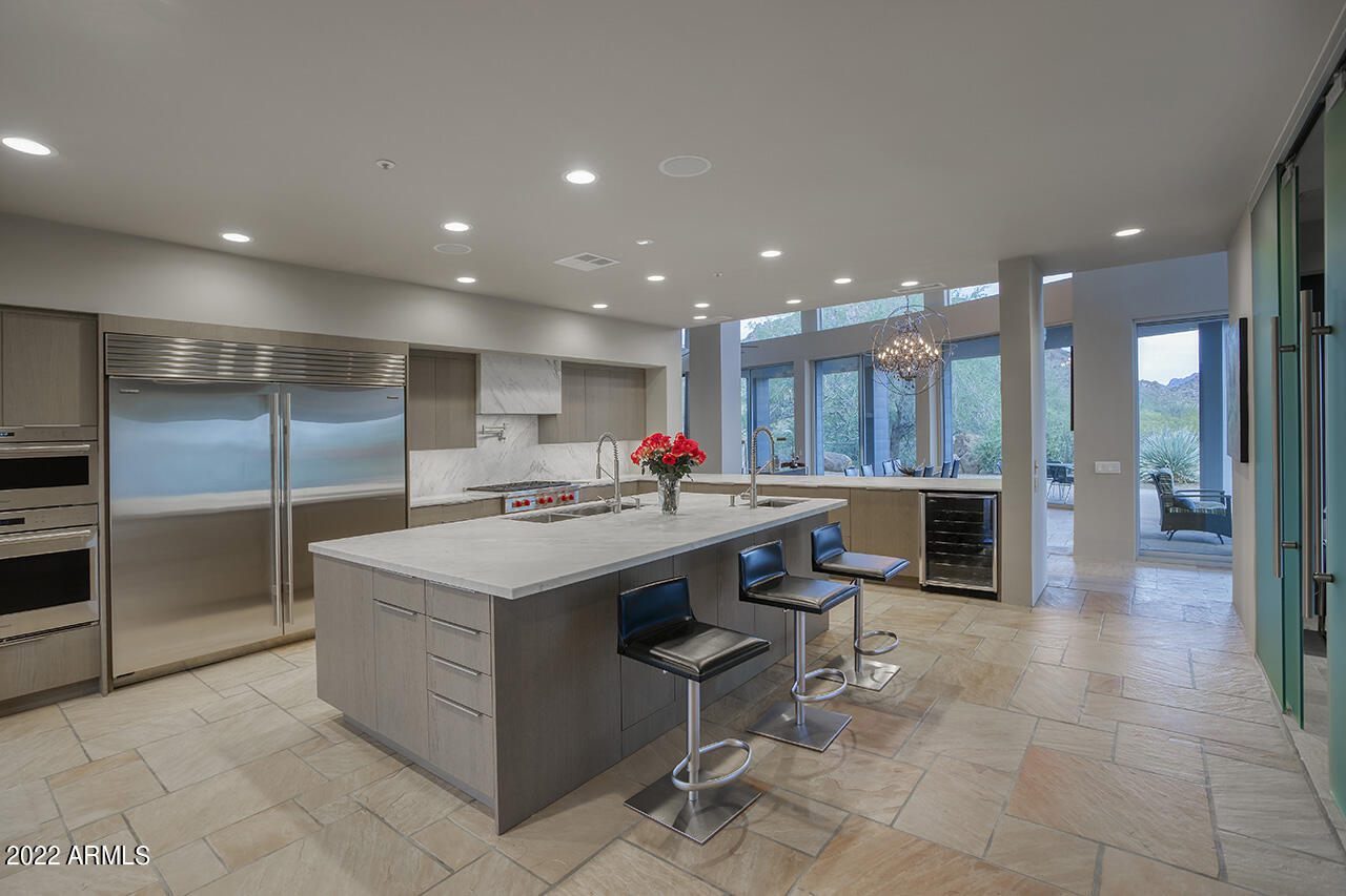 9216 East Jomax Road Scottsdale, AZ 85262 - Photo 16 of 41 Kitchen