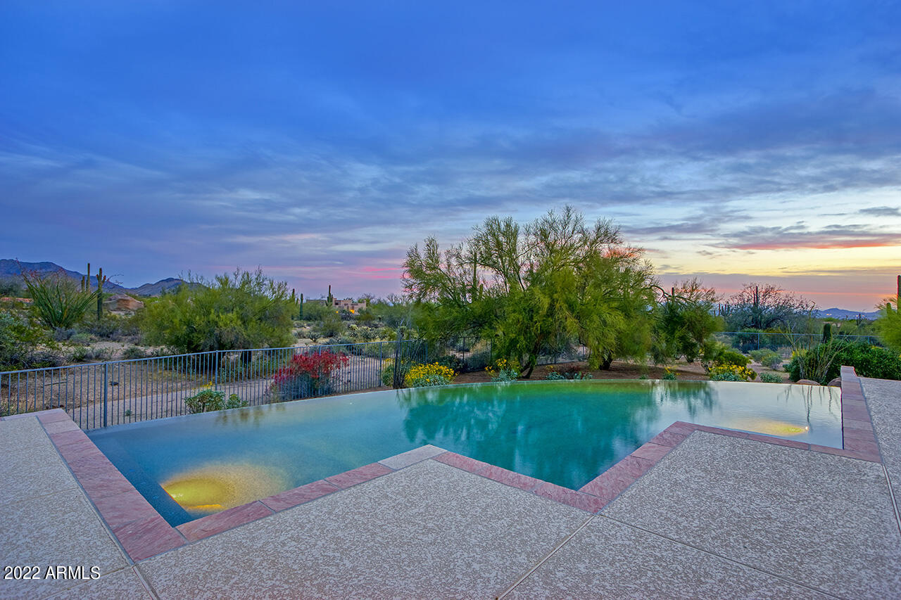 9216 East Jomax Road Scottsdale, AZ 85262 - Photo 36 of 41 Pool With Sunsets