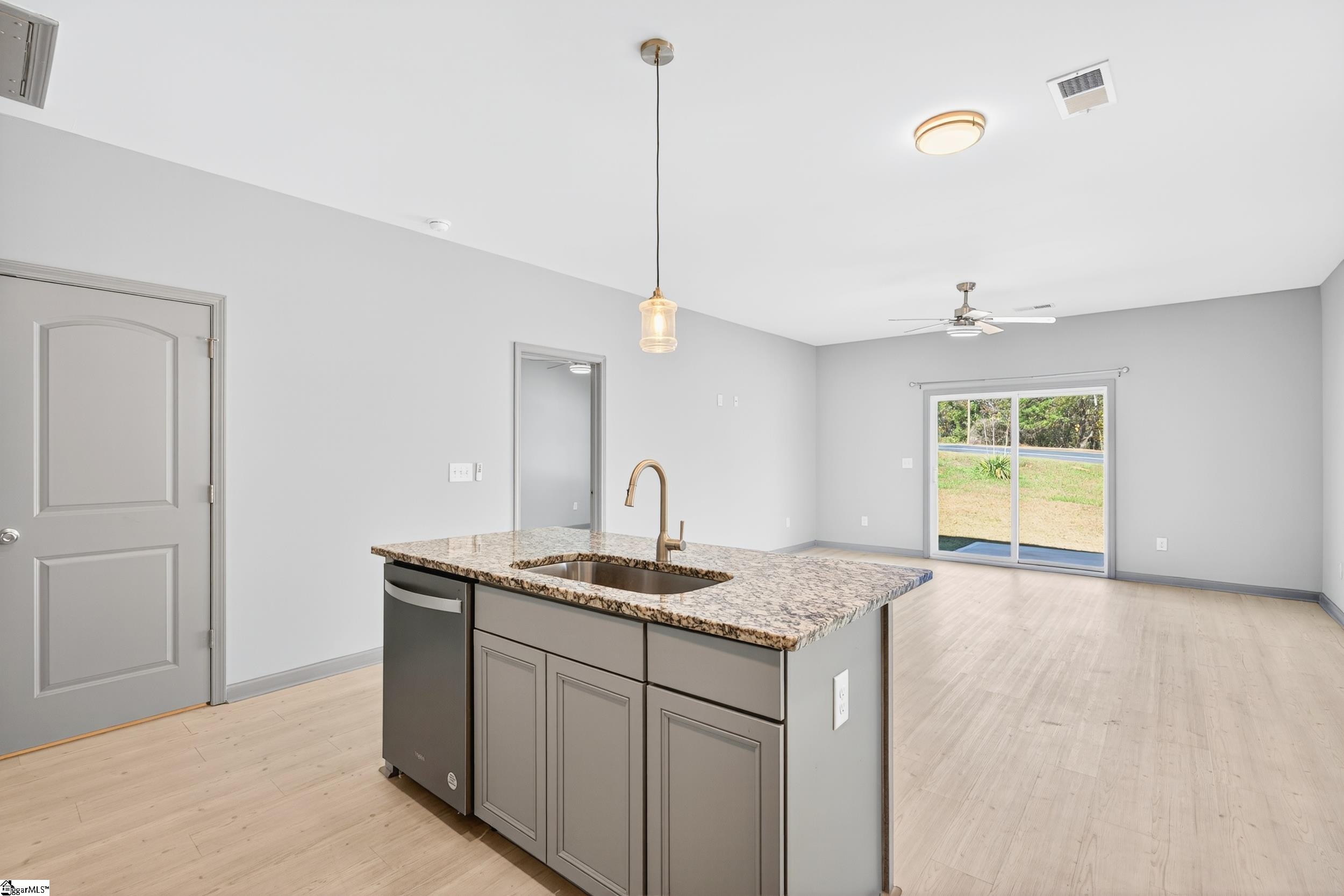 406 Fairfield Road Chesnee, SC 29323 - Photo 7 of 33