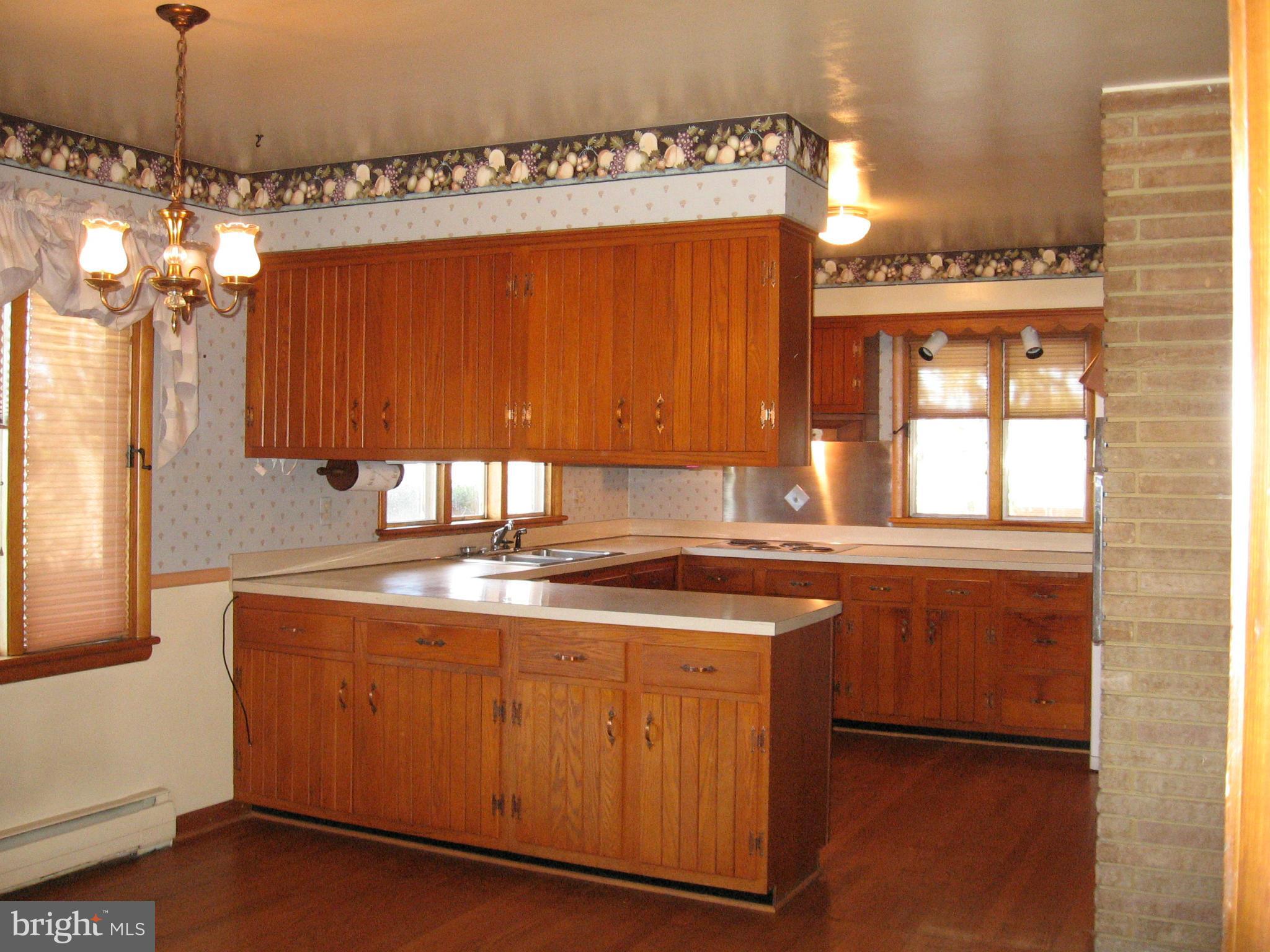210 Grove Heights Road Berkeley Springs, WV 25411 - Photo 11 of 30 Kitchen