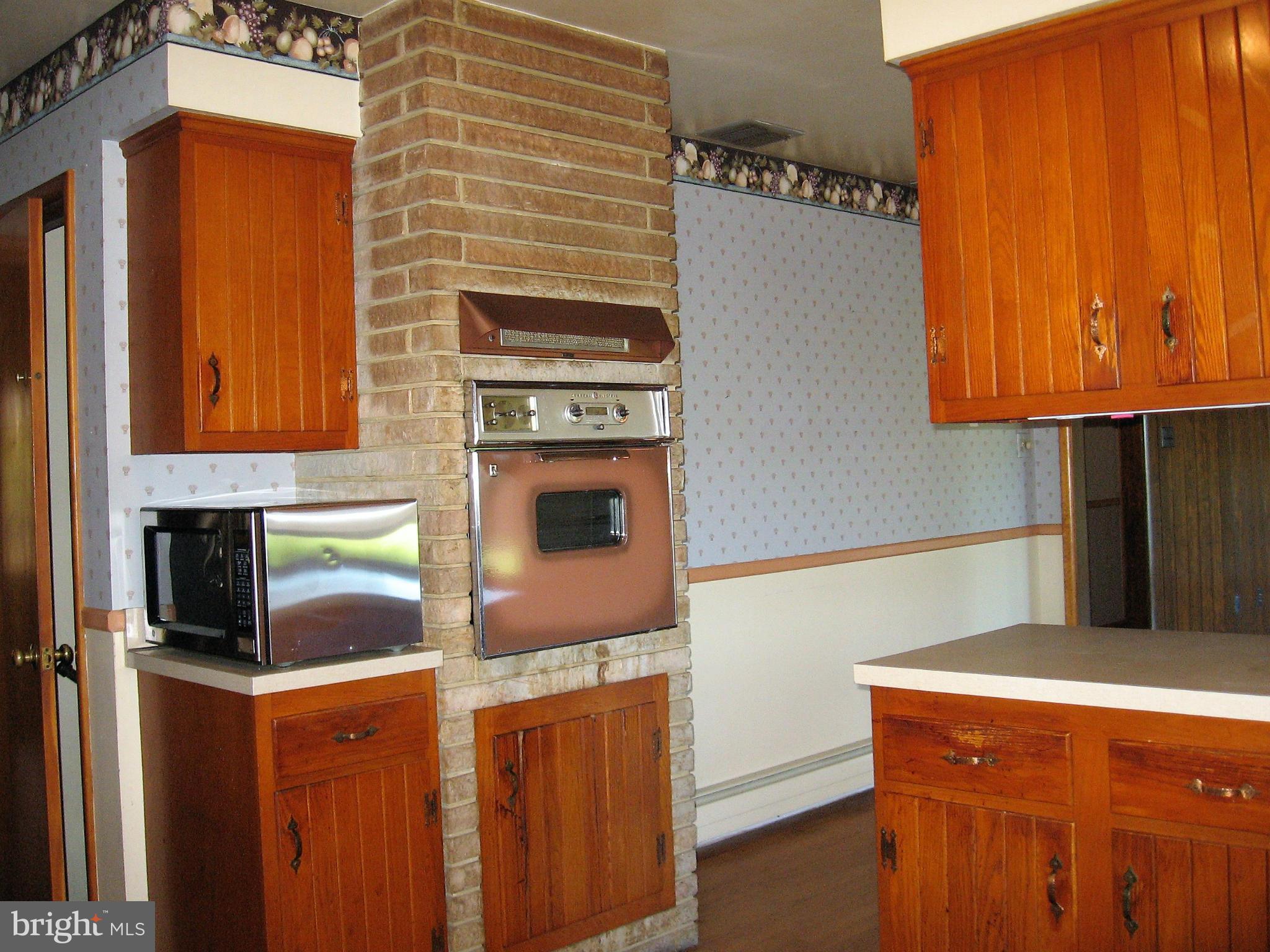210 Grove Heights Road Berkeley Springs, WV 25411 - Photo 9 of 30 Kitchen