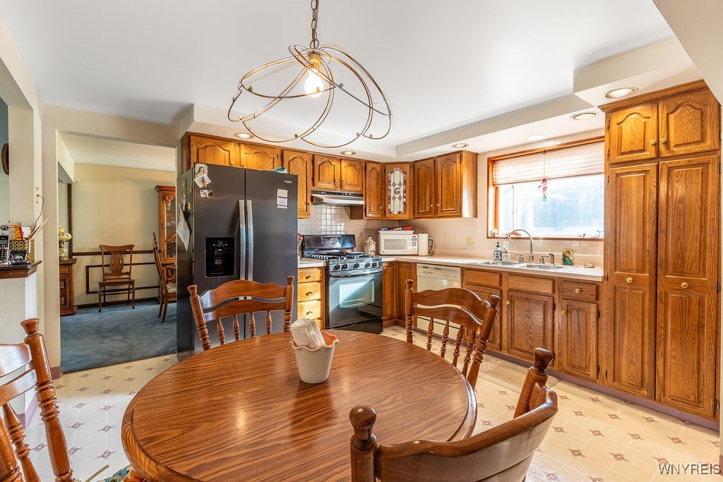 228 Sundown Trail Amherst, NY 14221 - Photo 12 of 34