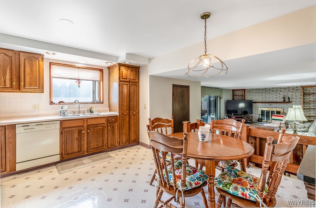 228 Sundown Trail Amherst, NY 14221 - Photo 13 of 34