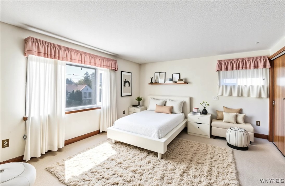 228 Sundown Trail Amherst, NY 14221 - Photo 18 of 34 Staged Photo showing what room can look like