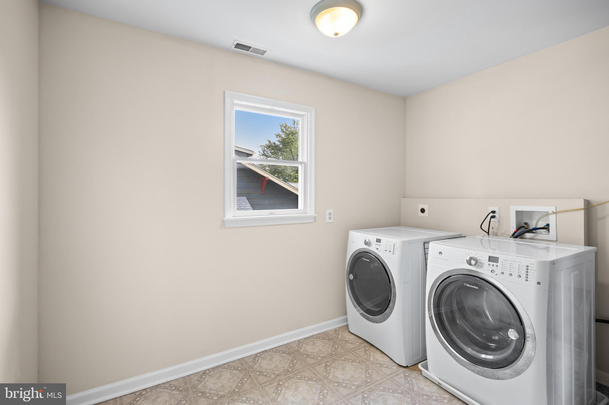 310 South Washington Avenue Moorestown, NJ 08057 - Photo 31 of 37 a utility room with dryer and washer