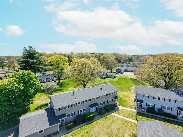 $223,900 | 68 Honeysuckle Drive, Unit 68, Chicopee, MA 01022