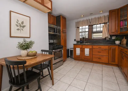 $195,000 | 613 North Frolic Avenue, Waukegan, IL 60085