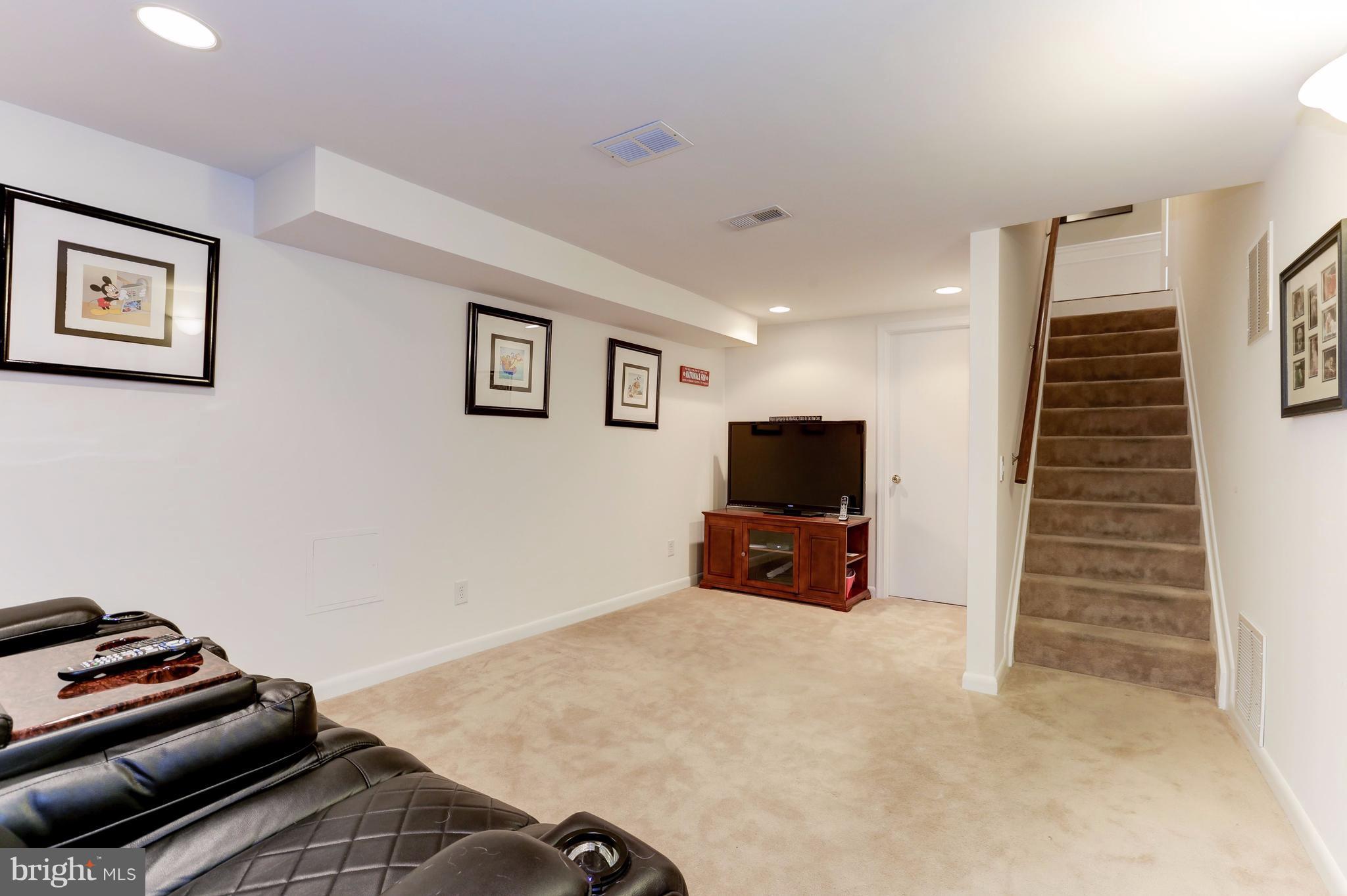 8811 Bells Mill Road Potomac, MD 20854 - Photo 19 of 24 Recreation Room