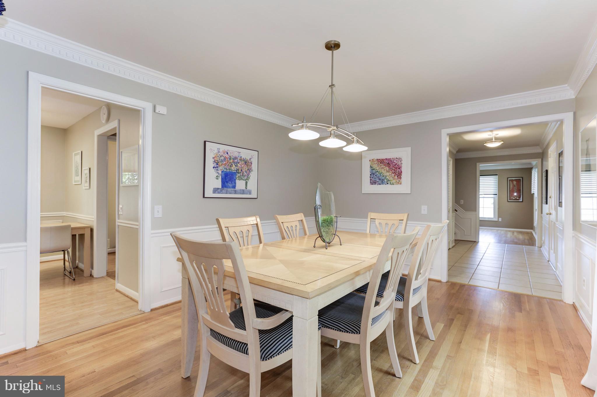 8811 Bells Mill Road Potomac, MD 20854 - Photo 6 of 24 Dining Room