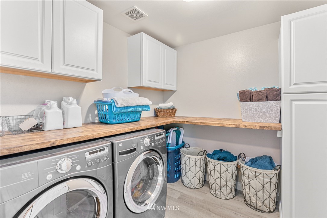 6825 Robe Menzel Road Granite Falls, WA 98252 - Photo 21 of 40