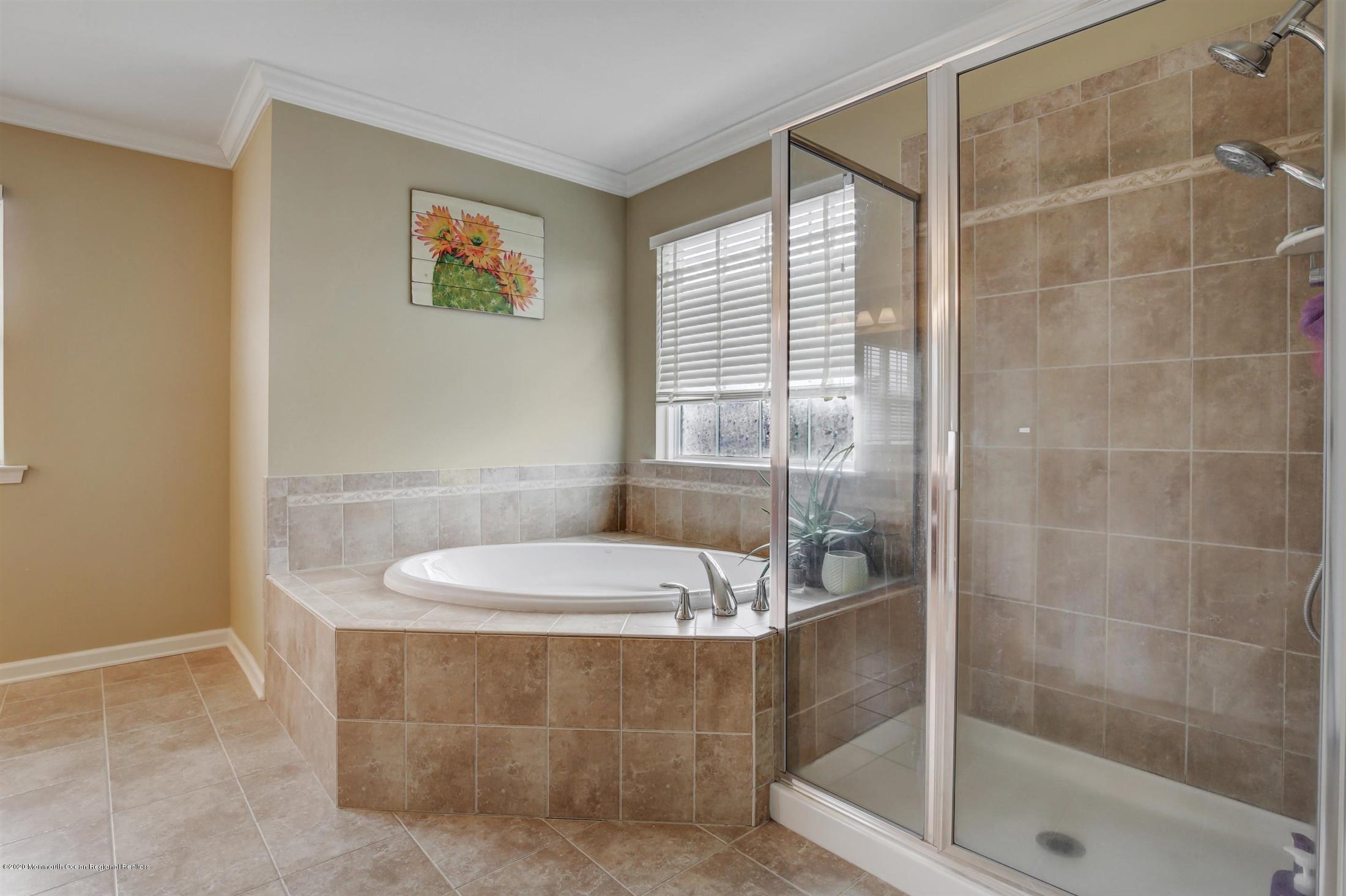 5 Bellagio Road Jackson, NJ 08527 - Photo 23 of 30 23-Master Bathroom
