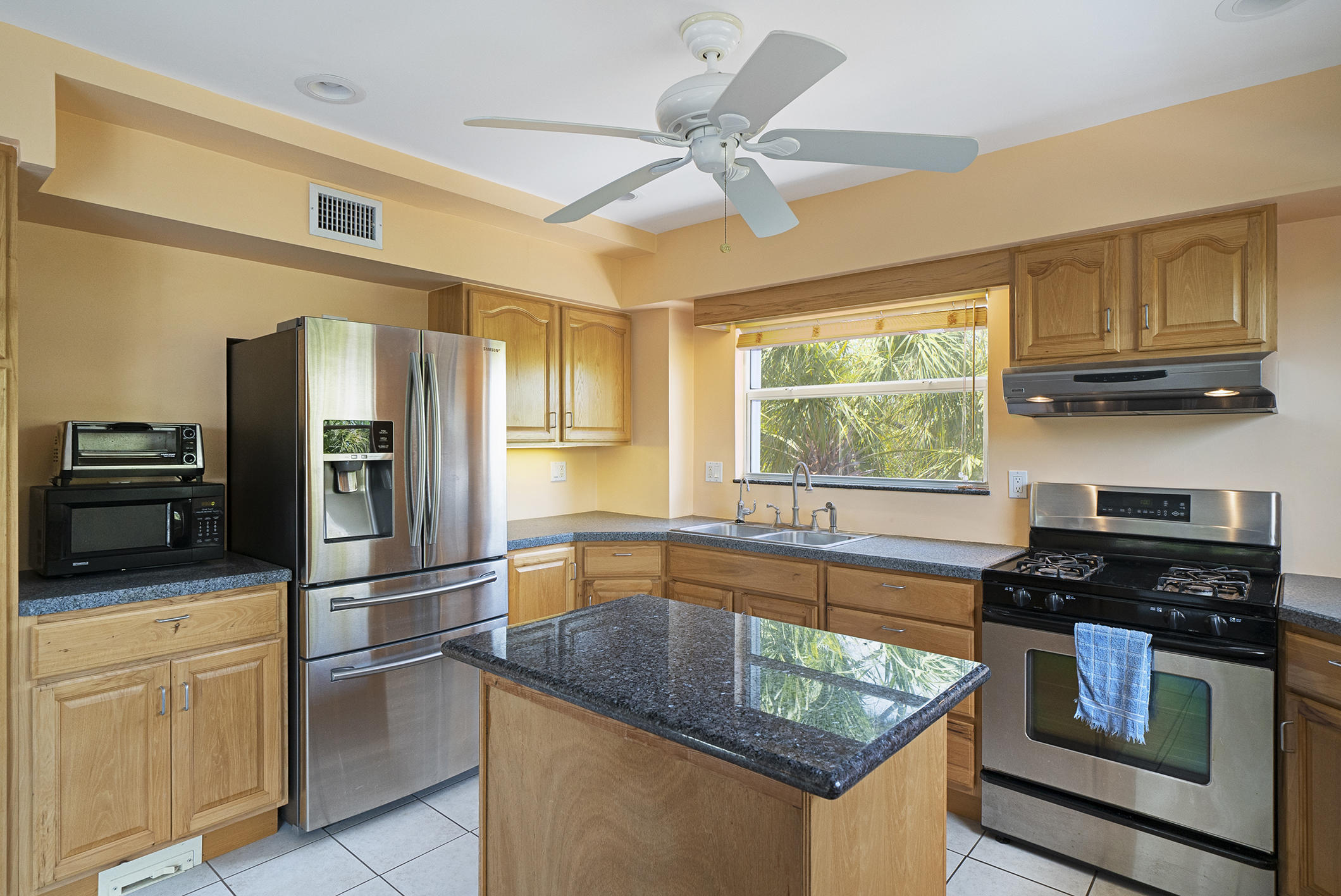 21850 Valencia Road Cudjoe, FL 33042 - Photo 7 of 34 Kitchen