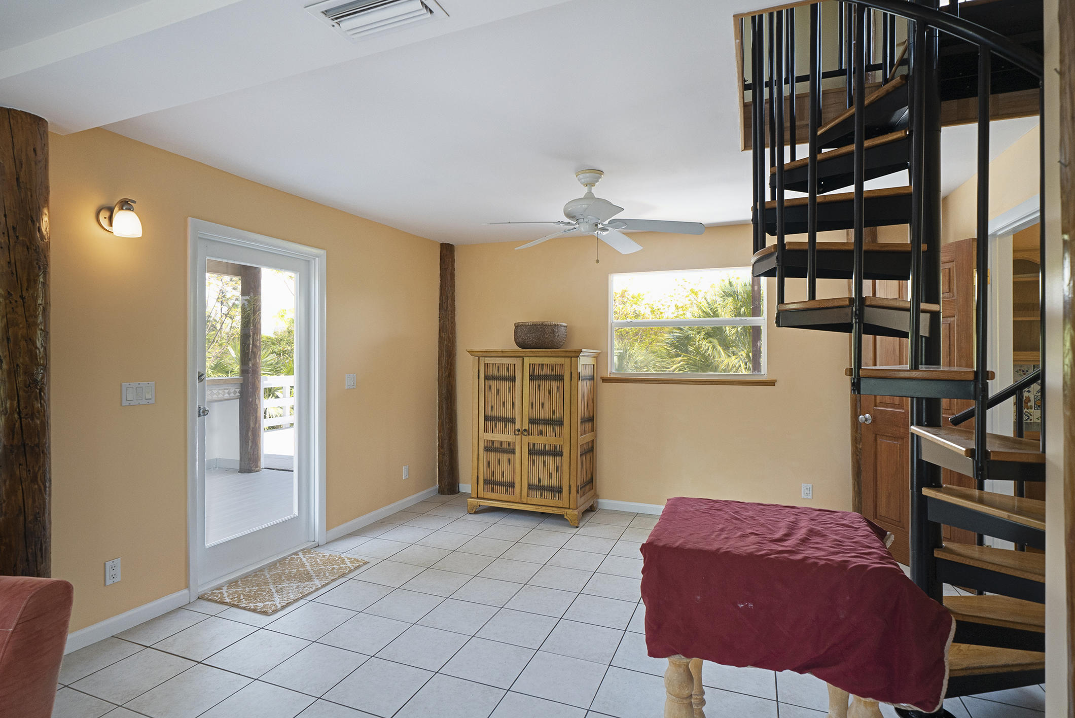 21850 Valencia Road Cudjoe, FL 33042 - Photo 10 of 34 Entrance