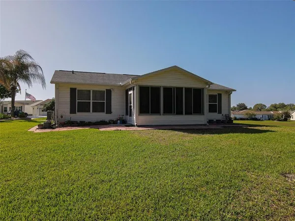 $339,000 | 16852 Southeast 96th Chapelwood Circle, The Villages, FL 32162
