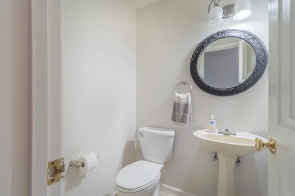 $384,900 | 140 Pine Grove Drive, Unit 140, South Hadley, MA 01075