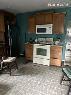 326 Pledger Street LaFayette, GA 30728 - Photo 8 of 15 kitchen