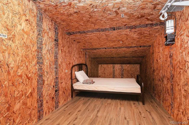 a view of an entryway of a building