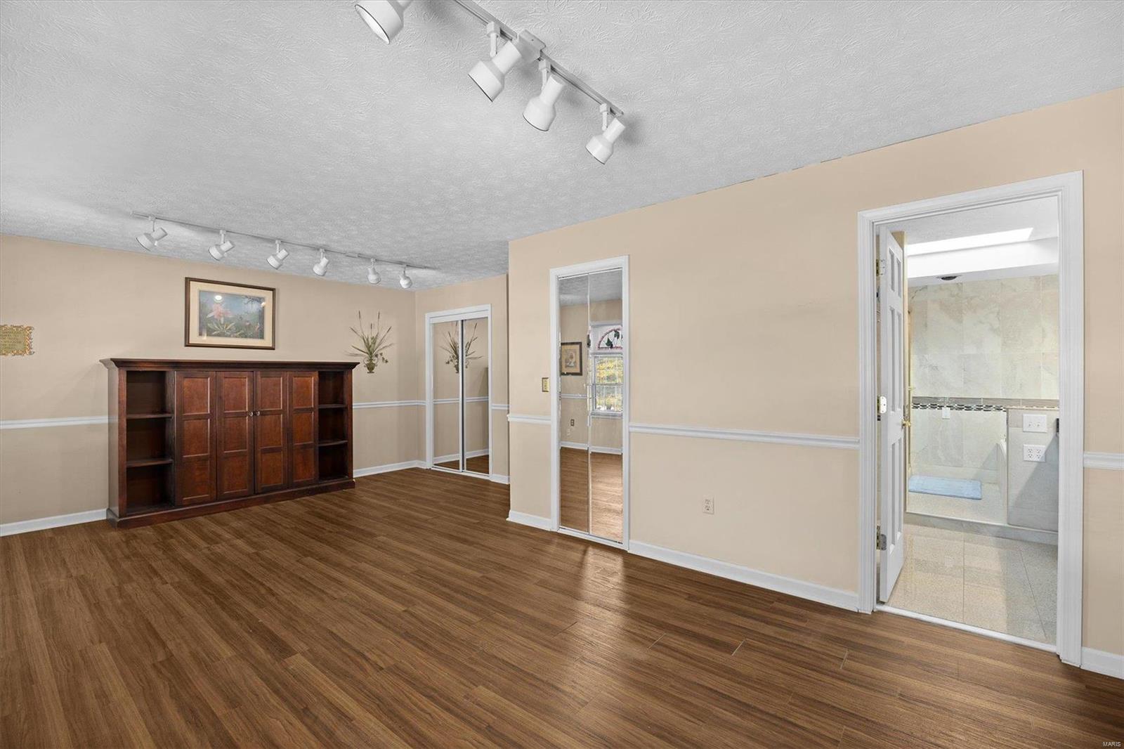 1980 Banyan Tree Road Collinsville, IL 62234 - Photo 11 of 25 Gallery Image 11