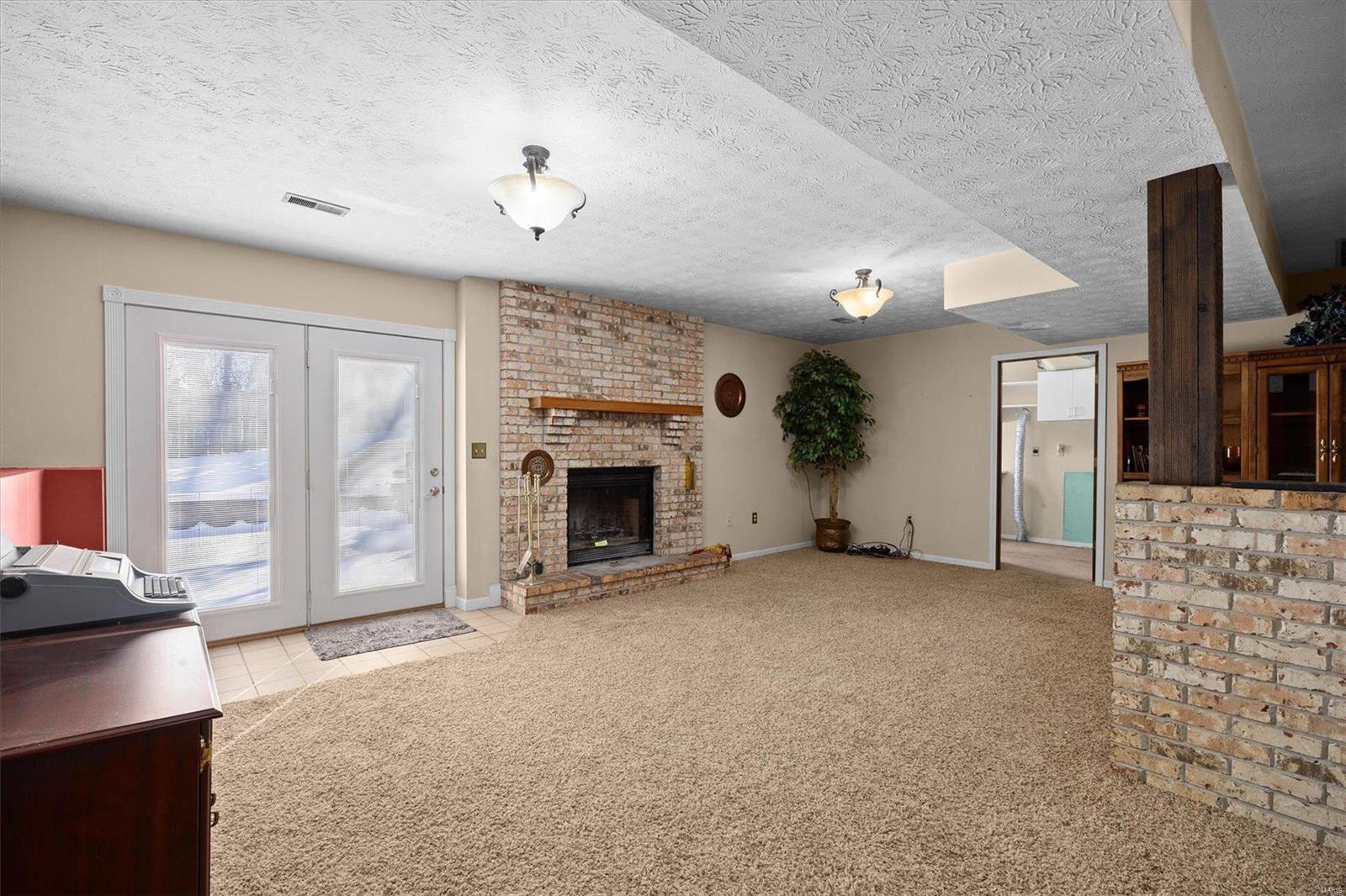 1980 Banyan Tree Road Collinsville, IL 62234 - Photo 13 of 25 Gallery Image 13