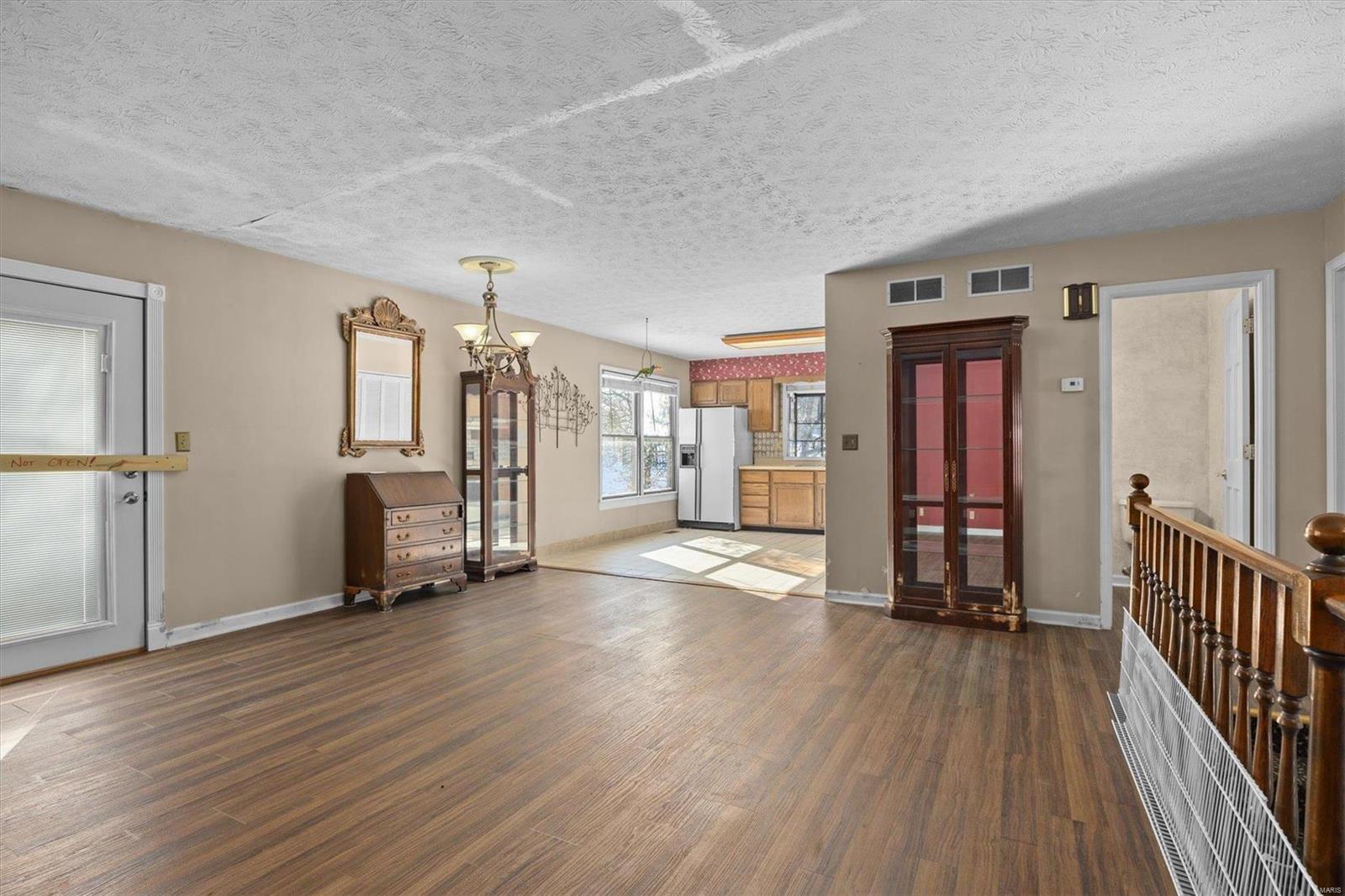 1980 Banyan Tree Road Collinsville, IL 62234 - Photo 5 of 25 Gallery Image 5