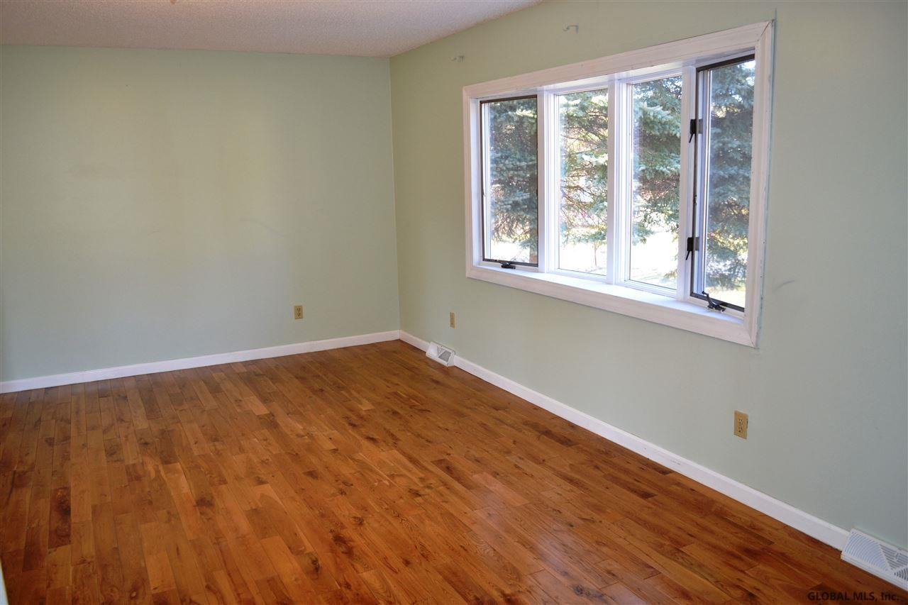3278 East Old State Road Schenectady, NY 12303 - Photo 4 of 16 Photo 4