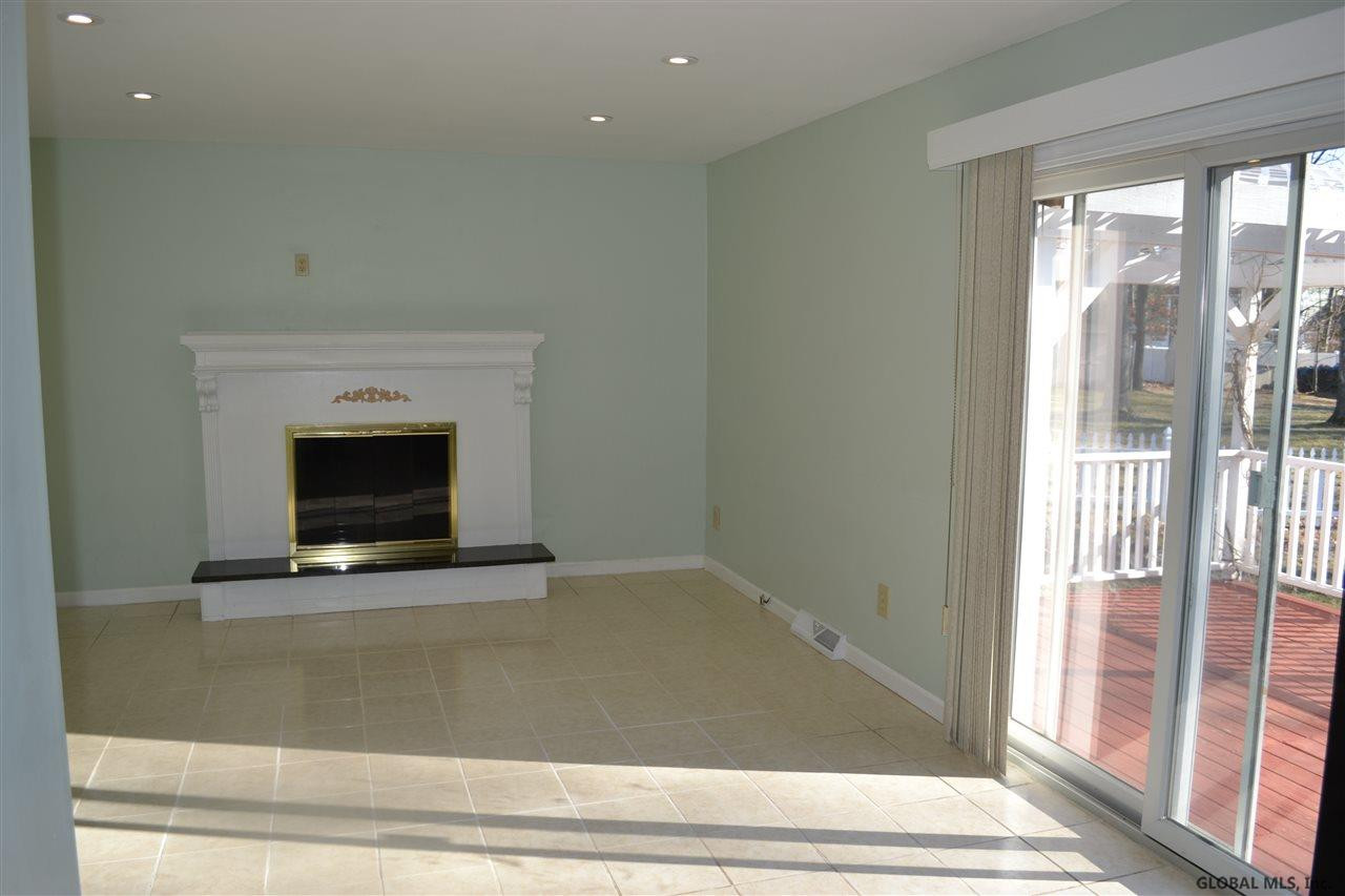 3278 East Old State Road Schenectady, NY 12303 - Photo 5 of 16 Photo 5