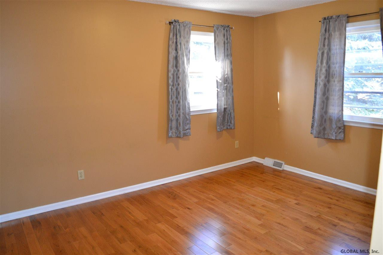 3278 East Old State Road Schenectady, NY 12303 - Photo 9 of 16 Photo 9