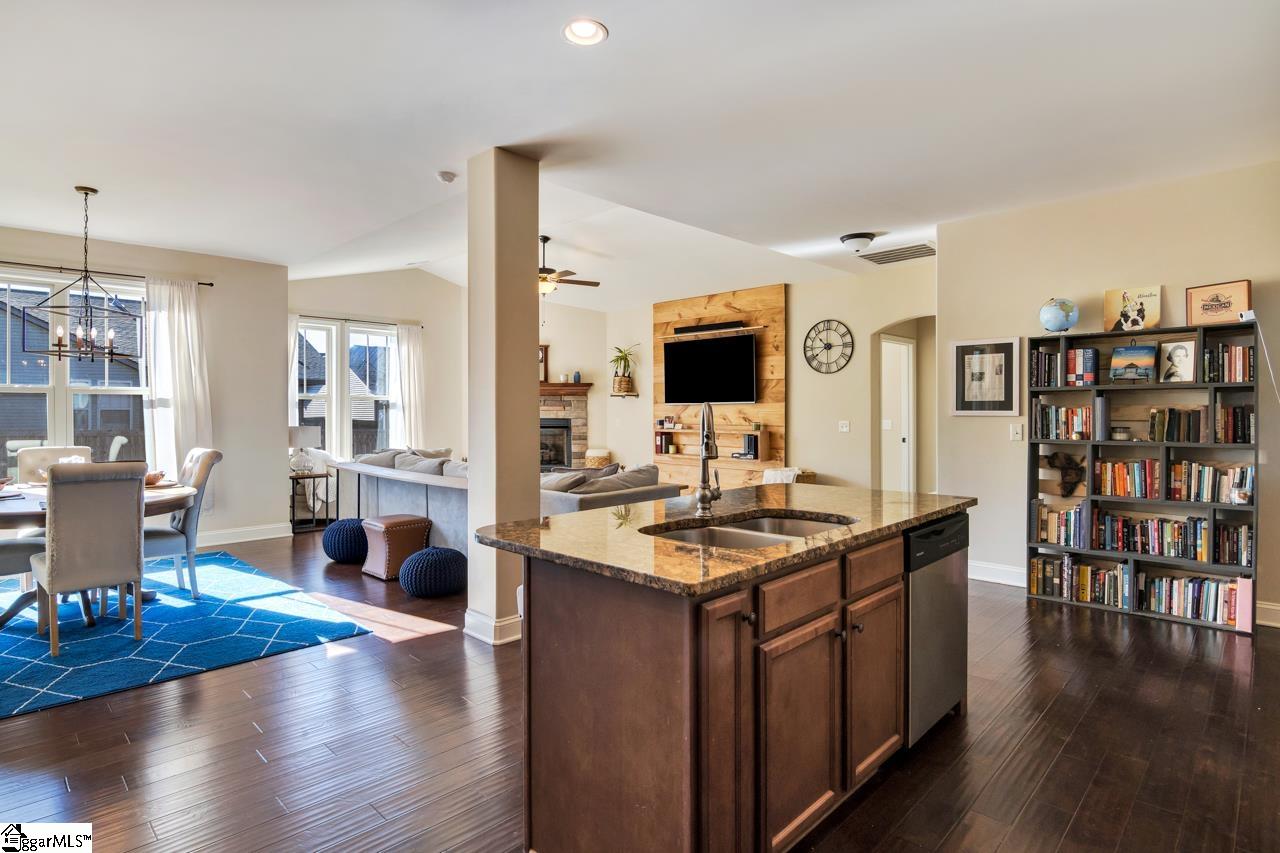 309 Stallion Road Greenville, SC 29617 - Photo 9 of 33 Gallery Image 9