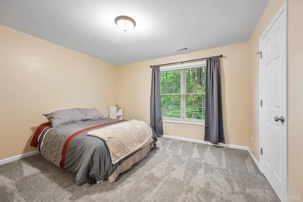 $220,000 | 1810 Broadway Street, Unit 211, Lynchburg, VA 24501