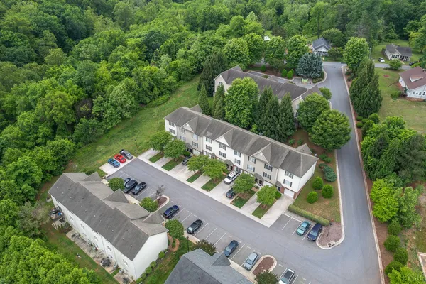 $220,000 | 1810 Broadway Street, Unit 211, Lynchburg, VA 24501