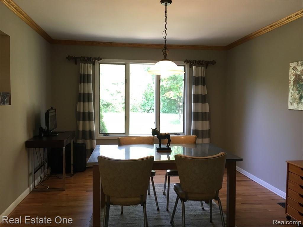 29230 Utley Road Farmington, MI 48334 - Photo 13 of 31 20170917_174552051_iOS.jpg